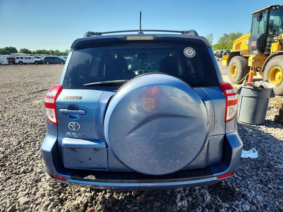 2011 TOYOTA RAV4 BASE  