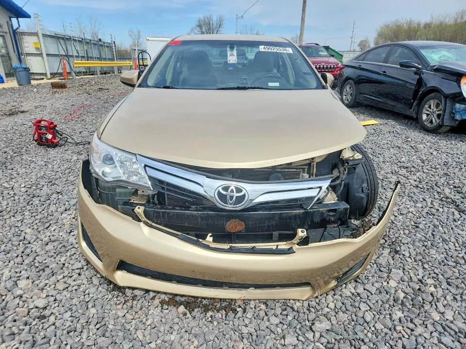 2012 TOYOTA CAMRY LE  