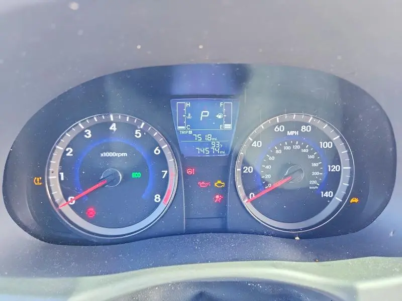 2016 HYUNDAI ACCENT STANDARD  
