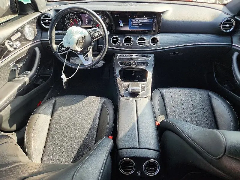2019 MERCEDES-BENZ E 300  