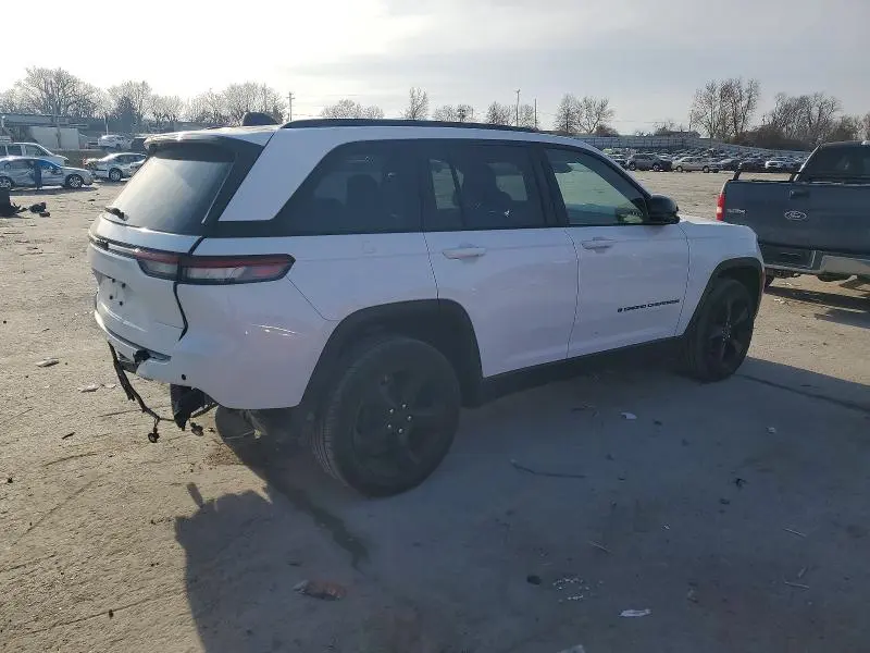 2022 JEEP GRAND CHEROKEE LAREDO  