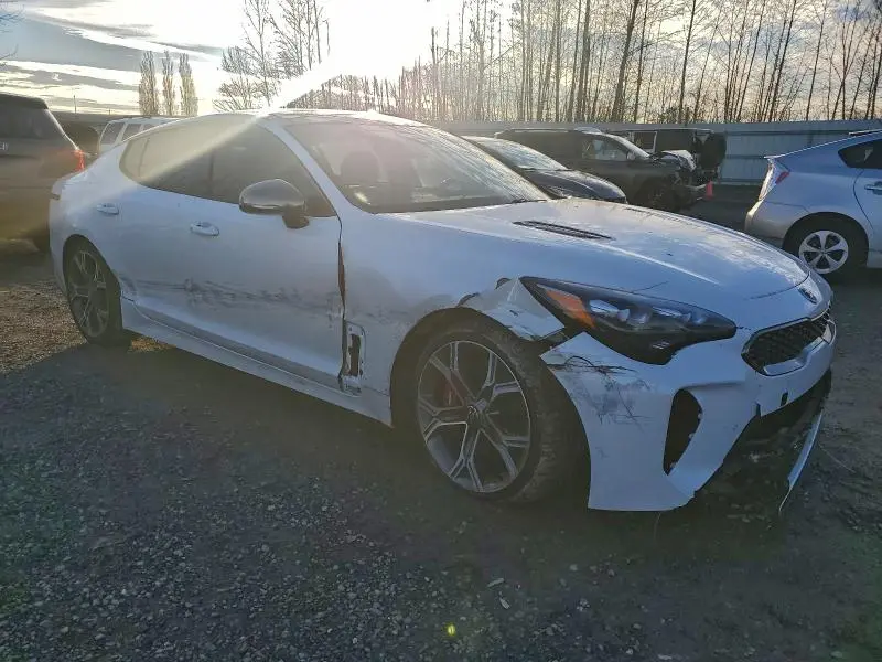 2018 KIA STINGER GT1  