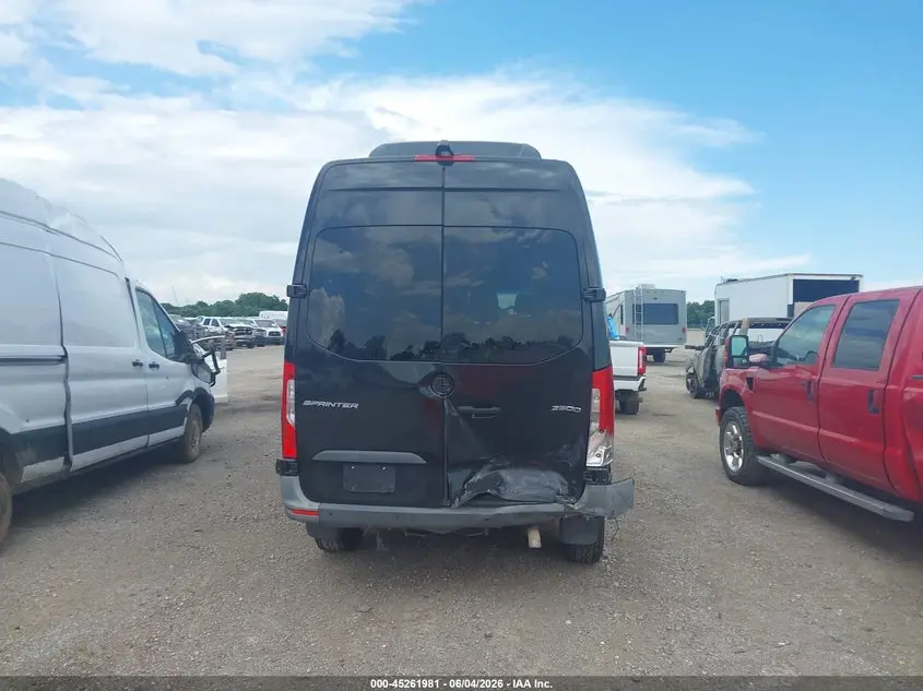 2022 MERCEDES-BENZ SPRINTER 2500 STANDARD ROOF I4 DIESEL
