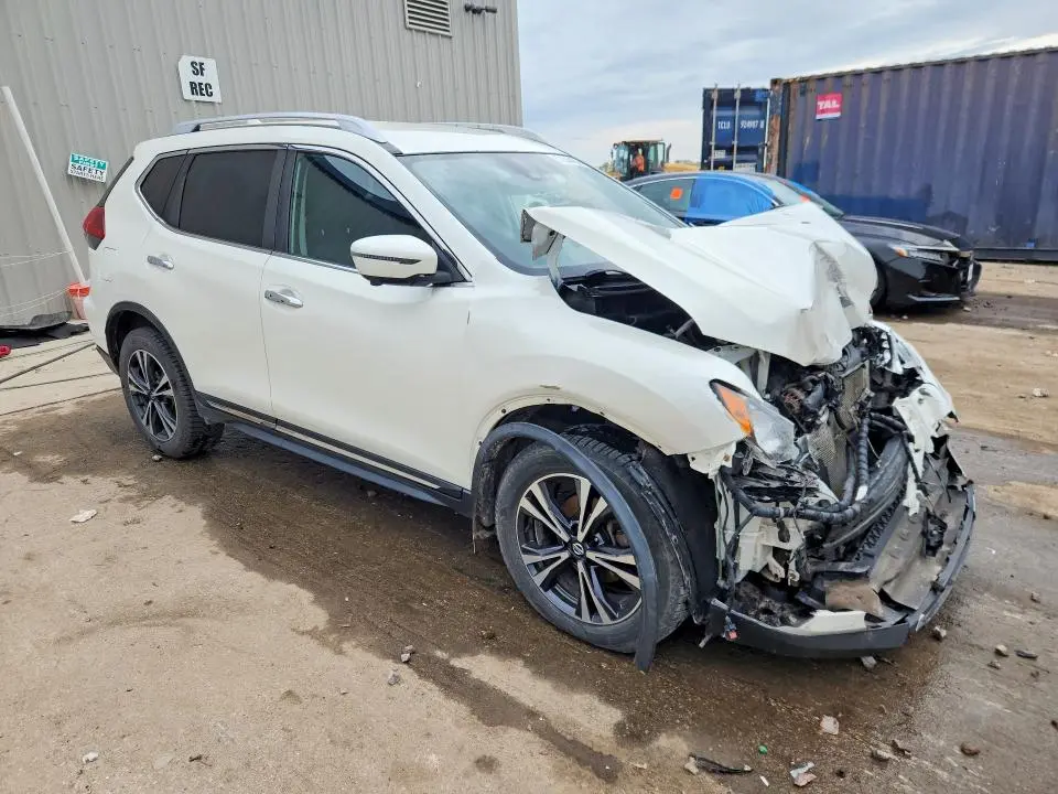 2018 NISSAN ROGUE SL  
