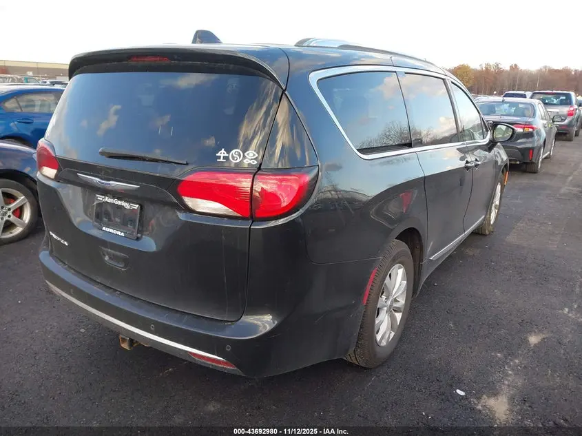 2018 CHRYSLER PACIFICA TOURING L
