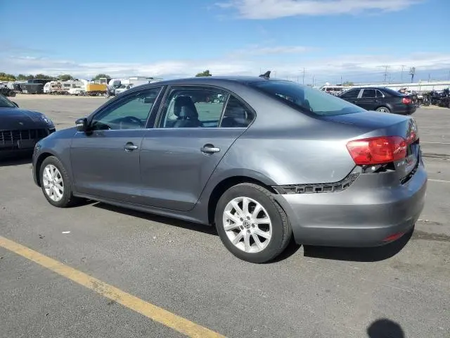 2013 VOLKSWAGEN JETTA SE  