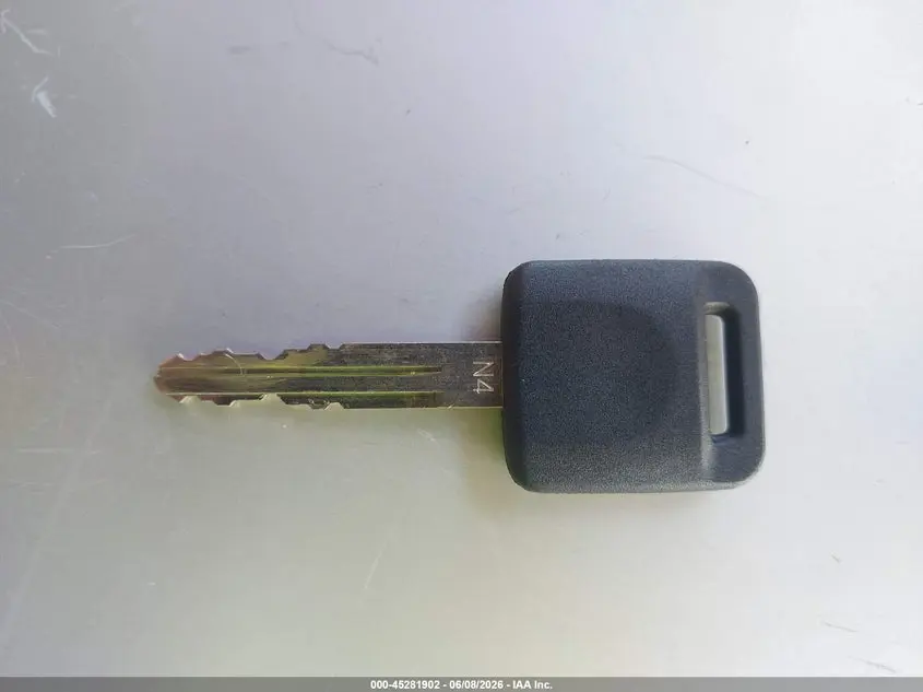 2010 NISSAN VERSA 1.8S
