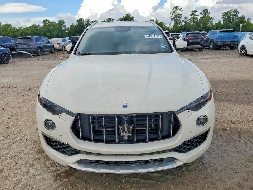 2019 MASERATI LEVANTE LUXURY  