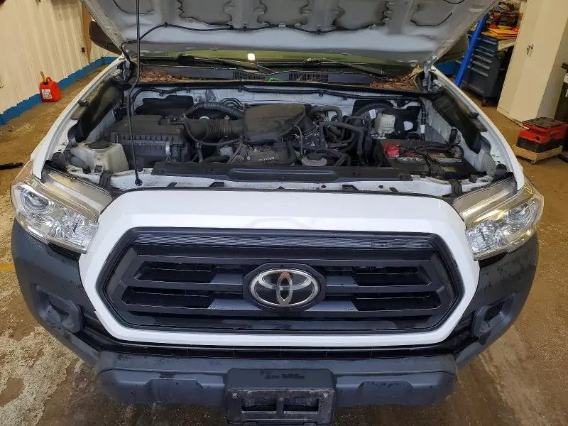 2021 TOYOTA TACOMA SR  