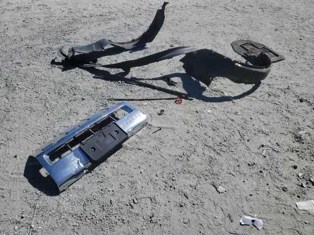 2010 FORD ESCAPE LIMITED  