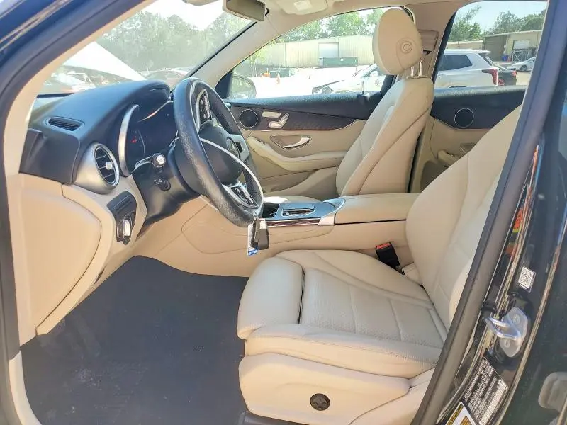 2020 MERCEDES-BENZ GLC 300  