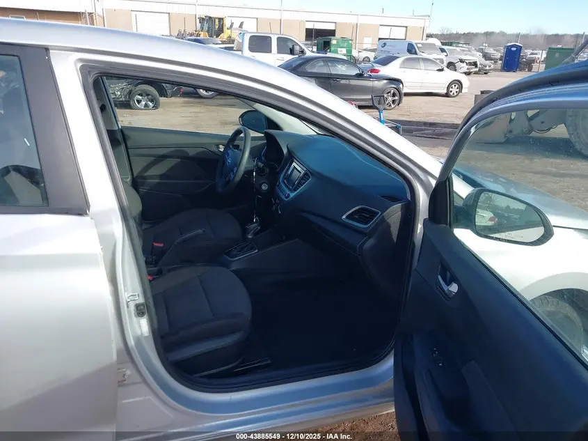 2021 HYUNDAI ACCENT SE