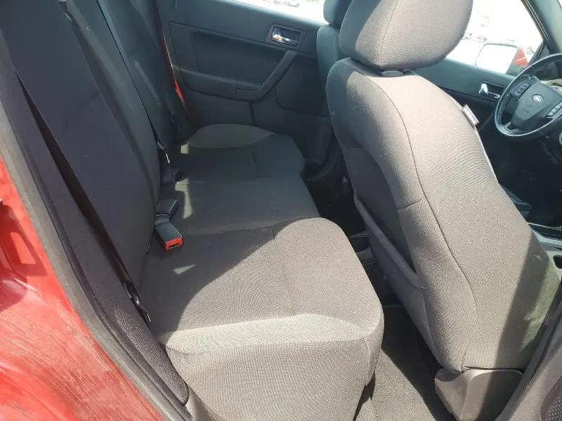 2010 FORD FOCUS SES  