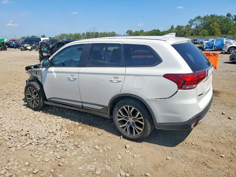 2018 MITSUBISHI OUTLANDER SE  