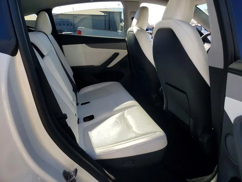 2026 TESLA MODEL Y   