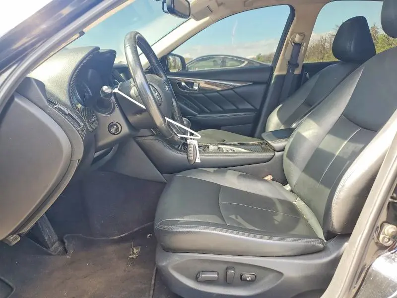 2016 INFINITI Q50 PREMIUM  