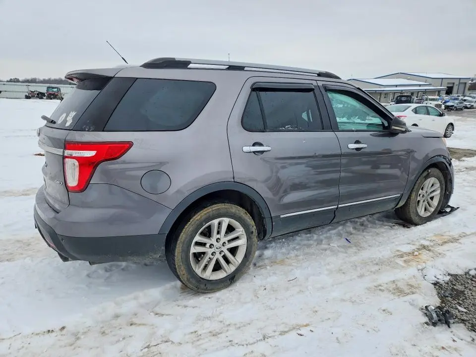 2011 FORD EXPLORER XLT  