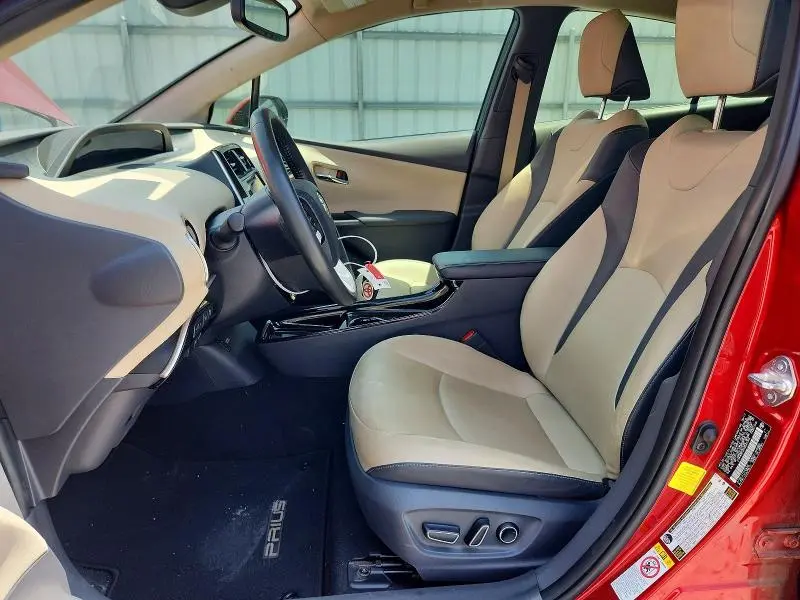 2017 TOYOTA PRIUS FOUR  