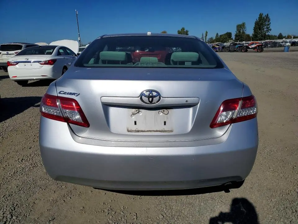 2011 TOYOTA CAMRY BASE  