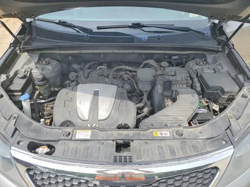 2013 KIA SORENTO LX  