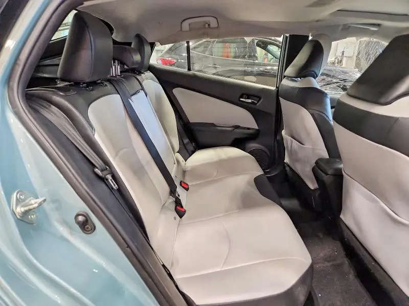 2018 TOYOTA PRIUS FOUR  