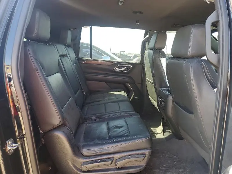 2022 CHEVROLET SUBURBAN C1500 LT  
