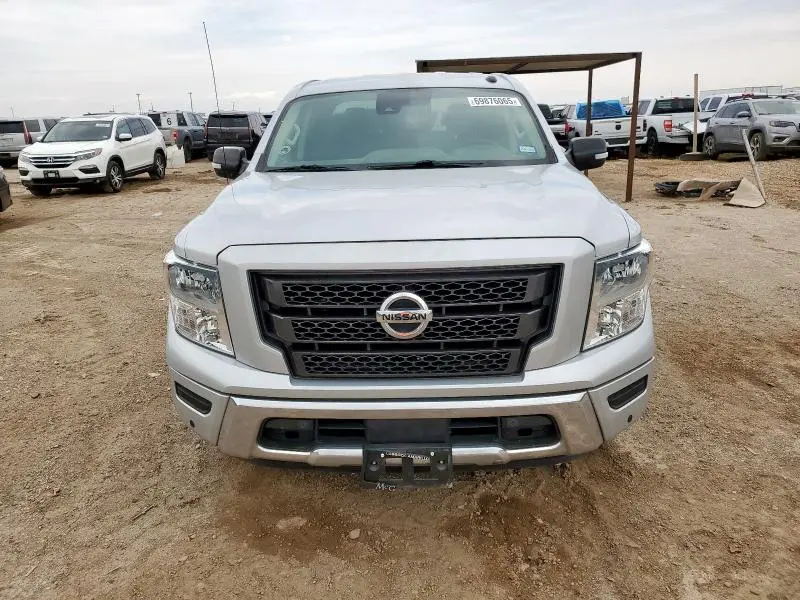 2020 NISSAN TITAN SV  