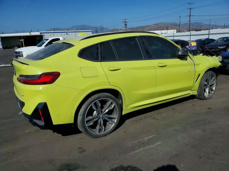 2023 BMW X4 M  