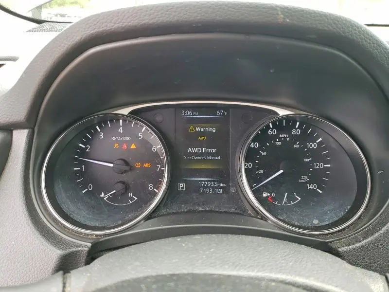 2016 NISSAN ROGUE SV  