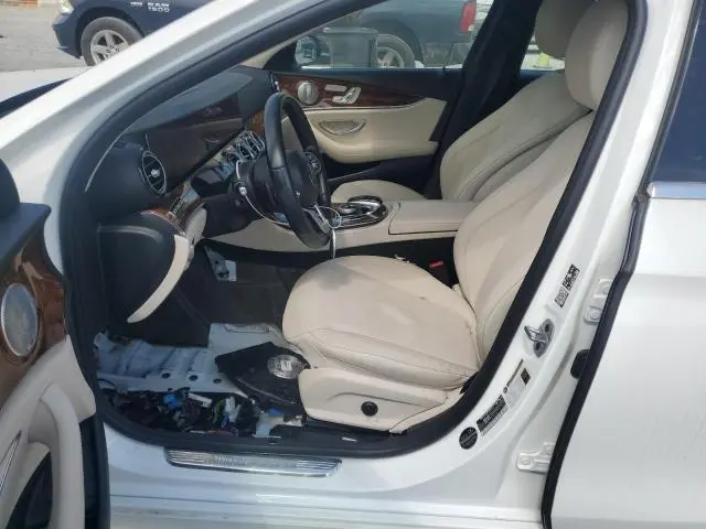2019 MERCEDES-BENZ E 300  