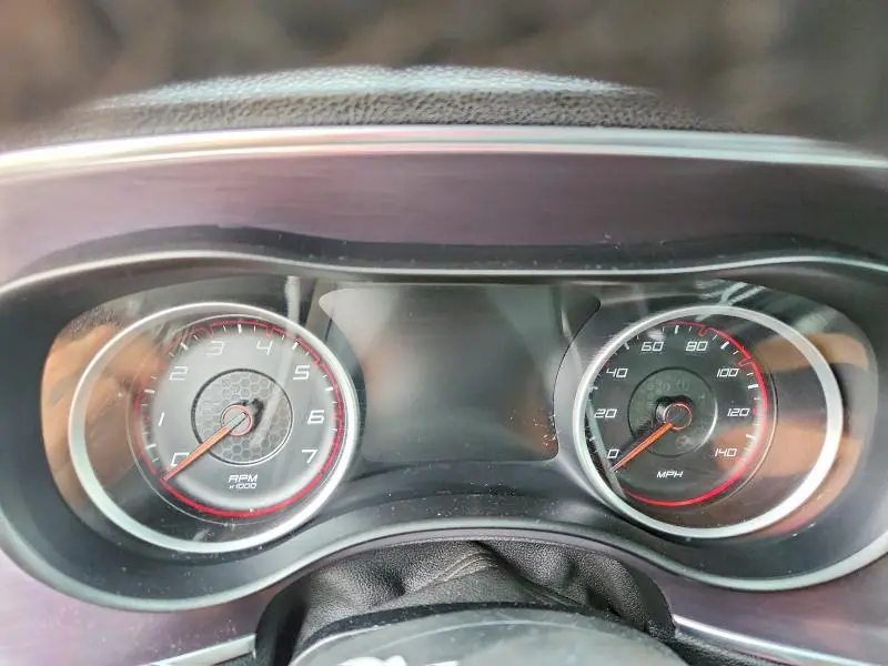 2015 DODGE CHARGER SE  