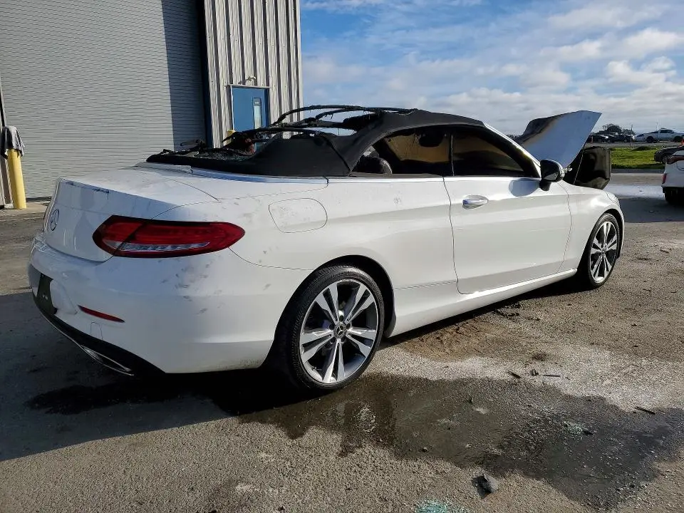 2018 MERCEDES-BENZ C 300  