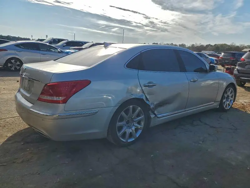 2011 HYUNDAI EQUUS SIGNATURE  