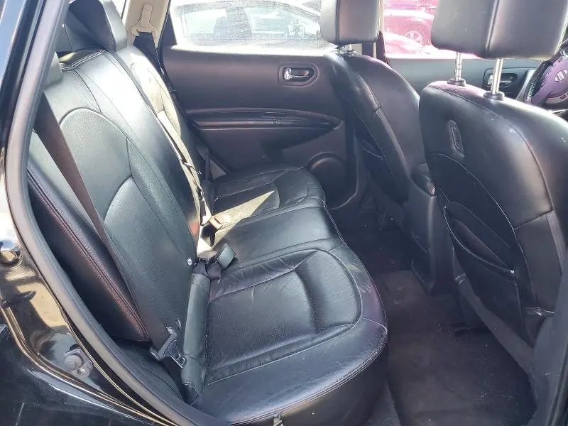 2012 NISSAN ROGUE S  