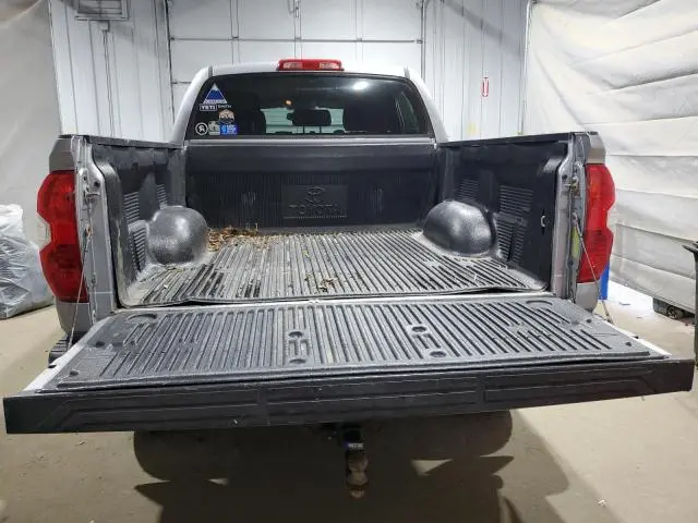 2015 TOYOTA TUNDRA CREWMAX SR5  