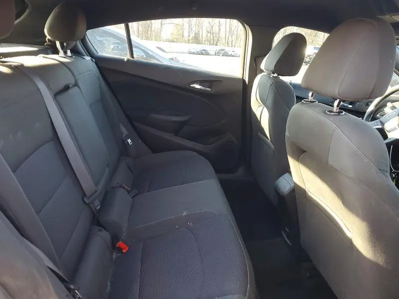 2017 CHEVROLET CRUZE LT  