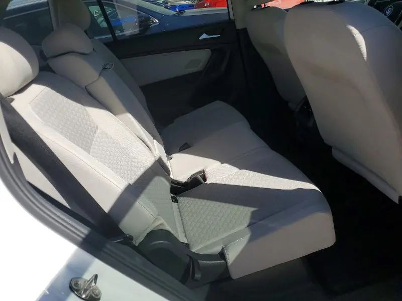 2021 VOLKSWAGEN TIGUAN S  