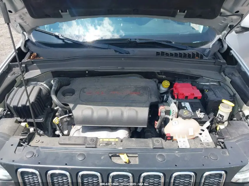 2018 JEEP RENEGADE LATITUDE FWD