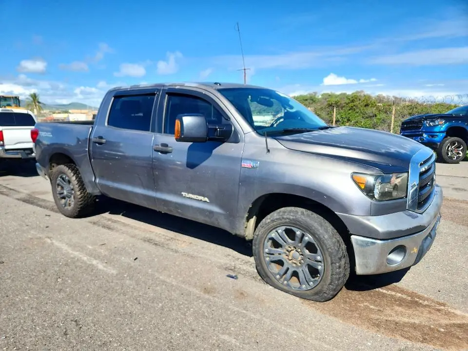2011 TOYOTA TUNDRA CREWMAX SR5  