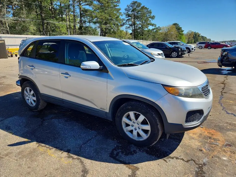 2011 KIA SORENTO LX  