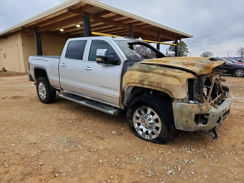 2018 GMC SIERRA K2500 DENALI  