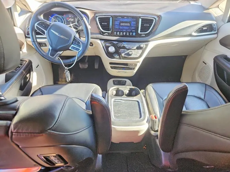 2017 CHRYSLER PACIFICA TOURING L PLUS  