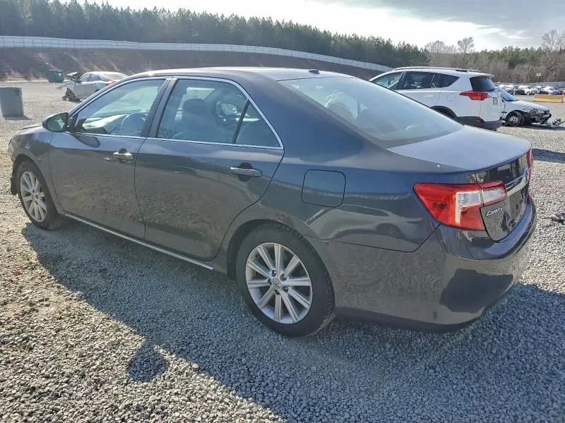 2012 TOYOTA CAMRY SE  