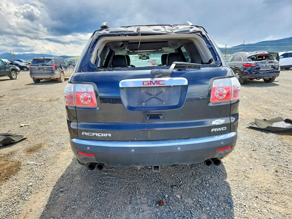 2011 GMC ACADIA SLT-2  