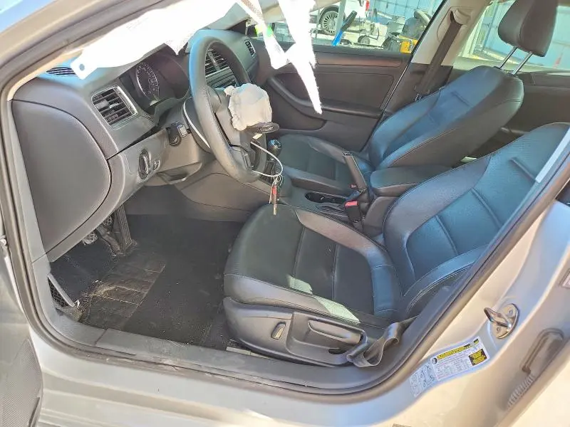 2014 VOLKSWAGEN JETTA SE  