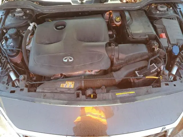 2017 INFINITI QX30 BASE