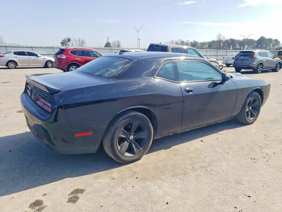 2018 DODGE CHALLENGER SXT  