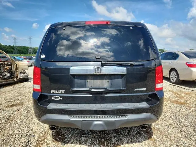 2015 HONDA PILOT SE  