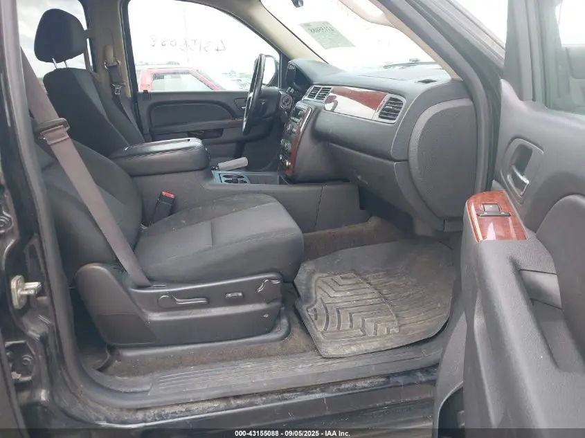 2013 CHEVROLET SUBURBAN 1500 LS