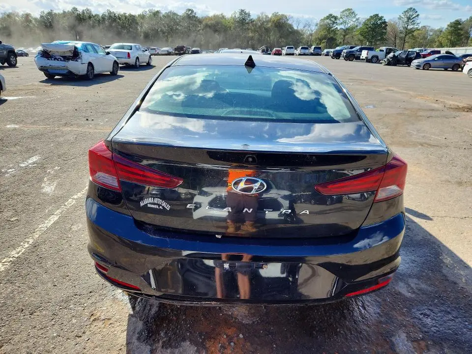2019 HYUNDAI ELANTRA SEL  